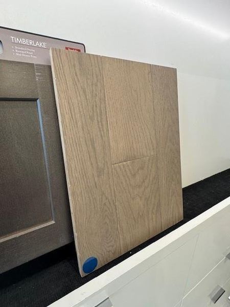 Main Flooring Selection