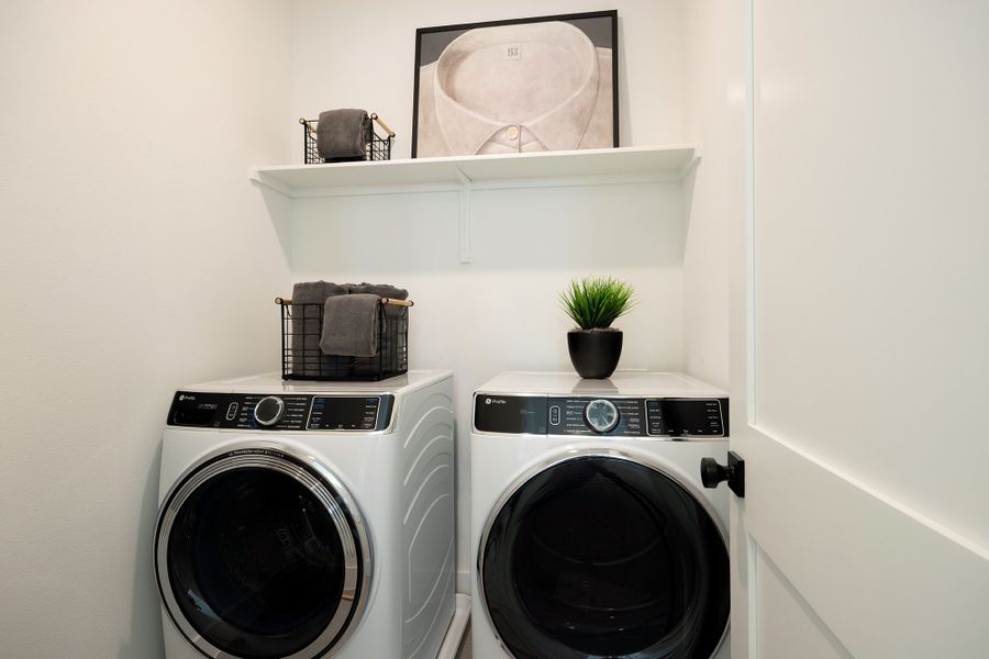 Representative interior finishes for a home built from the Audryna by Risewell Homes in Novel, Austin (Image 13).