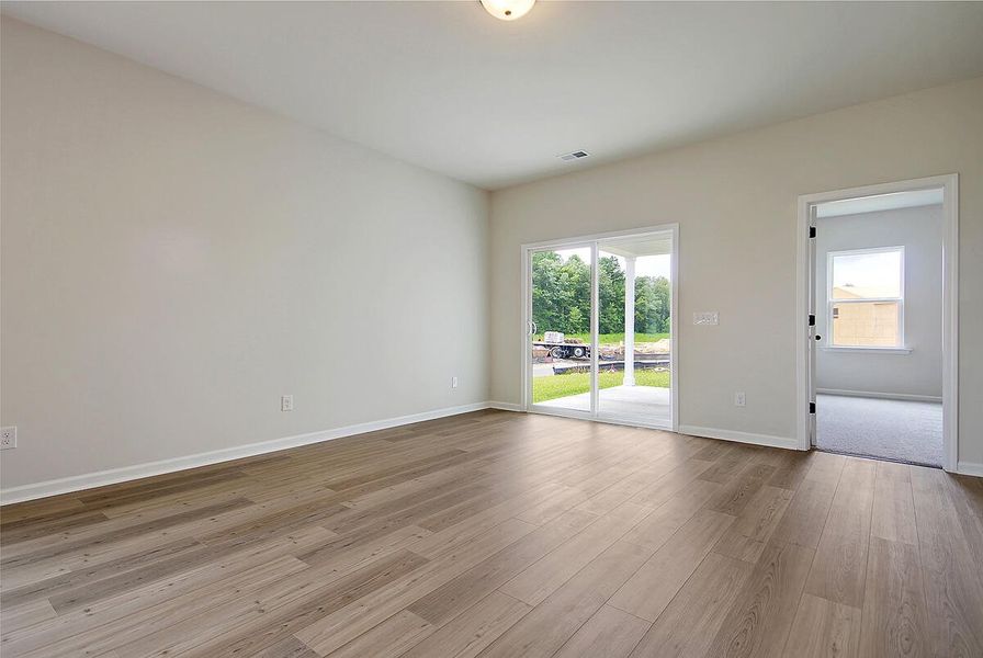 Spacious, unfurnished interior of a new home in , Ravenel (Image 17).