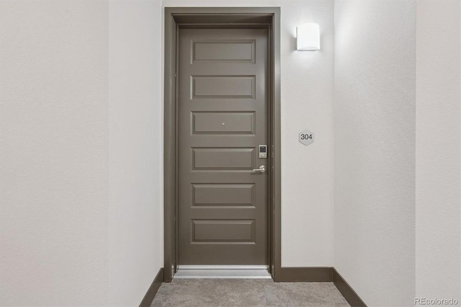 Spacious, unfurnished interior of a new home in Condo Collection at Grand Vue at Interlocken, Broomfield (Image 7). Spacious, unfurnished interior of a new home in Condo Collection at Grand Vue at Interlocken, Broomfield (Image 7).