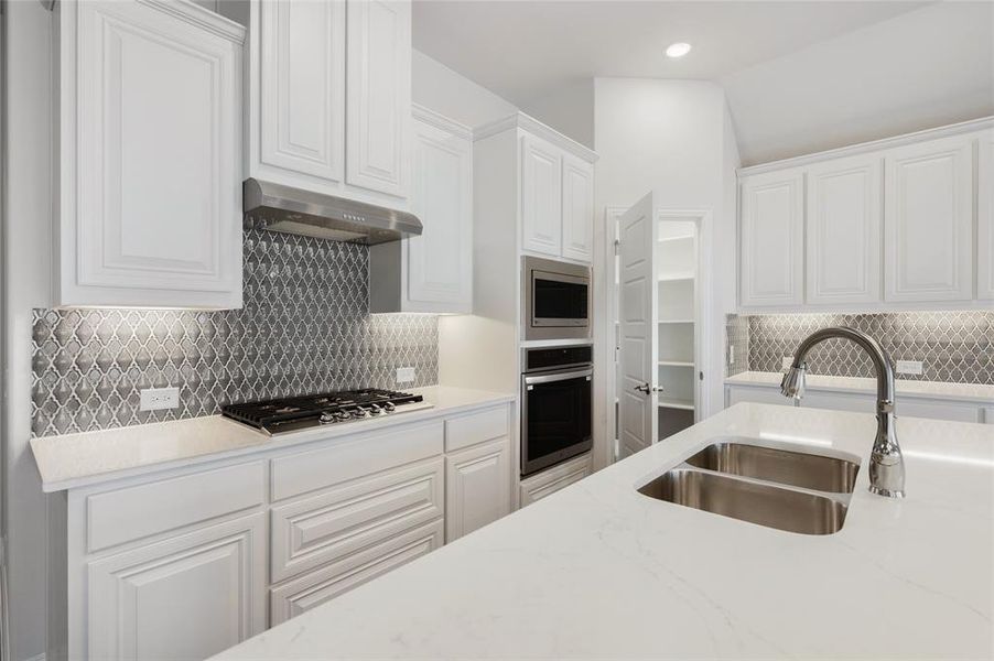 Furnished interior view inside a new home in Creekview Meadows, Pilot Point (Image 6).