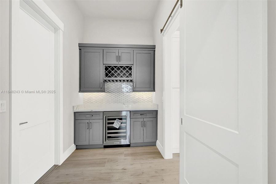 Butlers pantry. Butlers pantry.