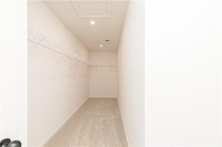 Spacious, unfurnished interior of a new home in Rhodes Glen, Lawrenceville (Image 30).