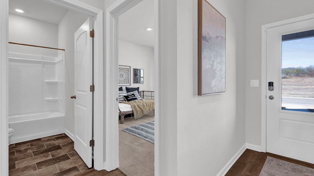 Spacious, unfurnished interior of a new home in Shiloh Springs, Jackson (Image 21).