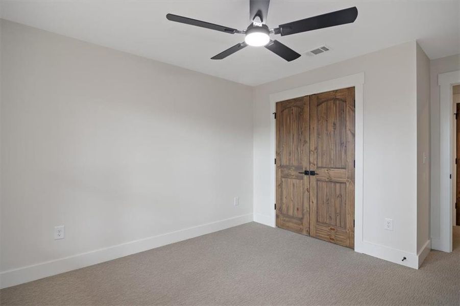 Spacious, unfurnished interior of a new home in , Ellijay (Image 24).
