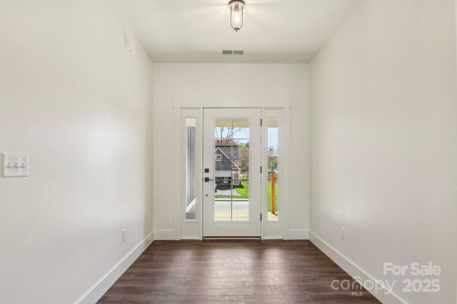 Spacious, unfurnished interior of a new home in , Hendersonville (Image 37).