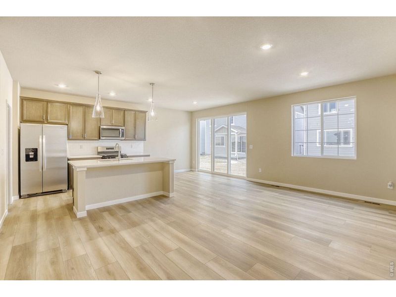 Spacious, unfurnished interior of a new home in Farmstead, Berthoud (Image 25).