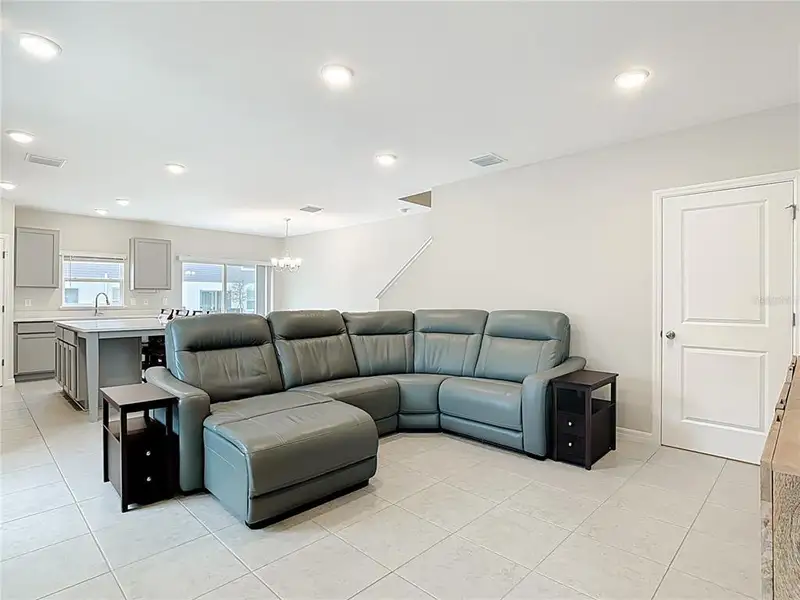 Furnished interior view inside a new home in , Lakeland (Image 6).