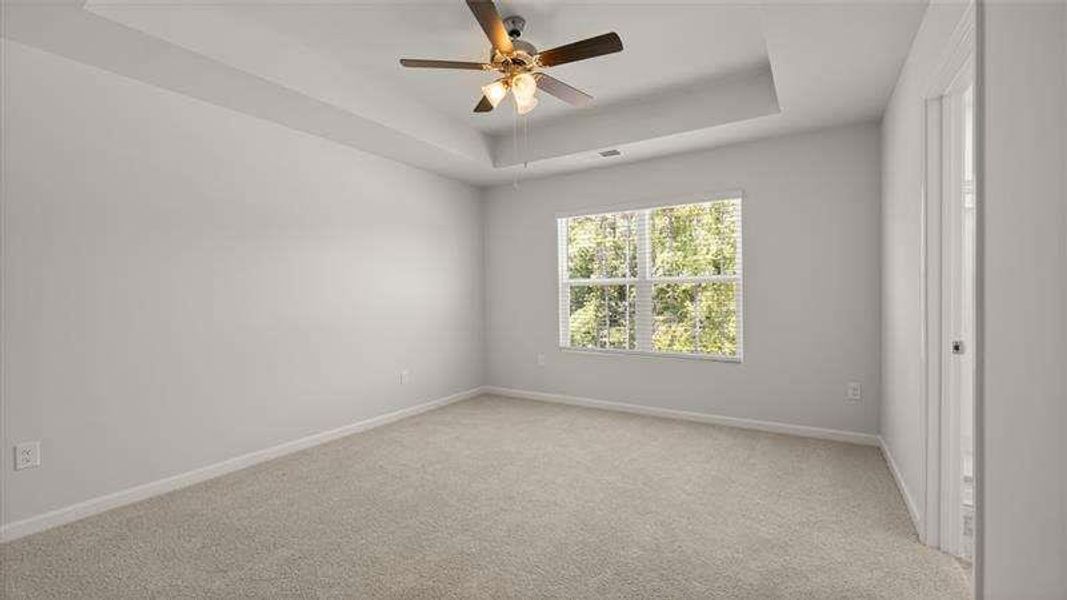 Spacious, unfurnished interior of a new home in Sherwood Manor, College Park (Image 19).