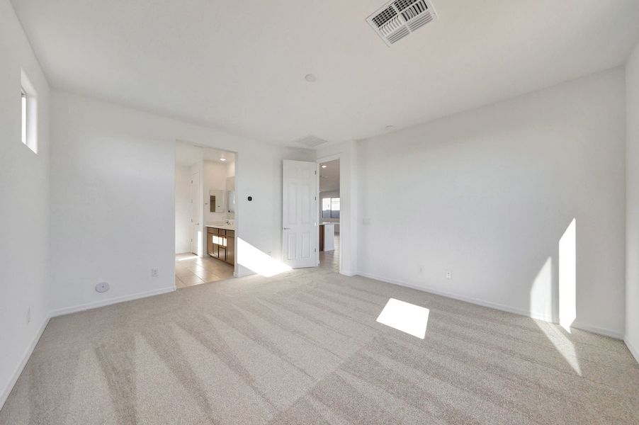 Spacious, unfurnished interior of a new home in Tierra Vistoso, Surprise (Image 13).