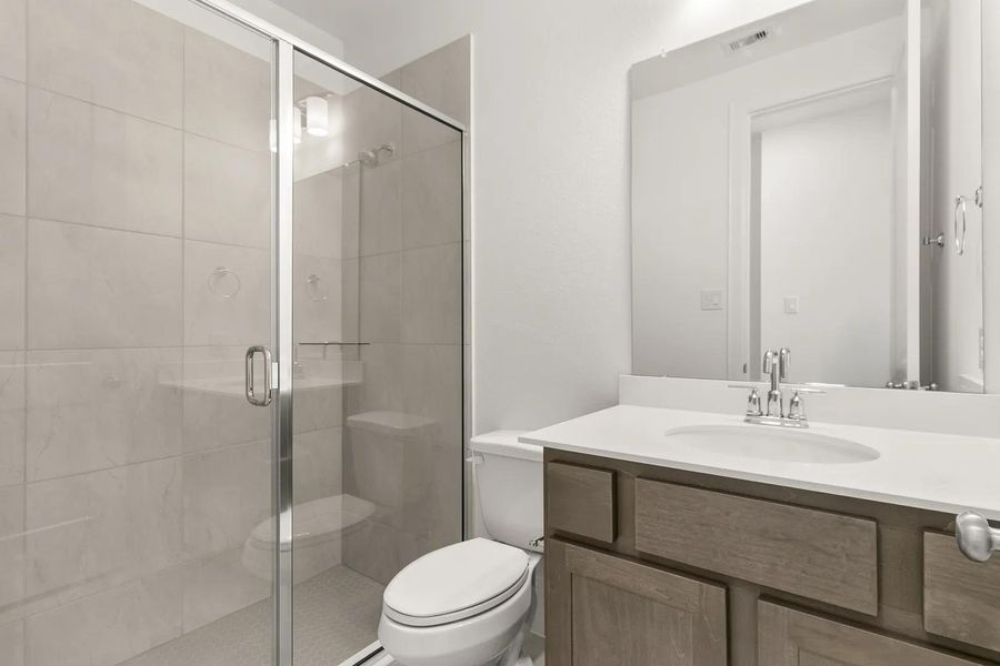 Clay D Bathroom 2