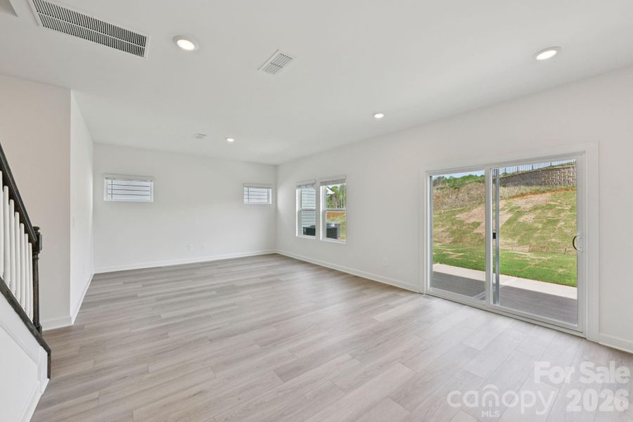 Photo is not of the actual home, but is an inspirational photo of builder’s model home and may depict options, furnishings, and/or decorator features that are not included Photo is not of the actual home, but is an inspirational photo of builder’s model home and may depict options, furnishings, and/or decorator features that are not included