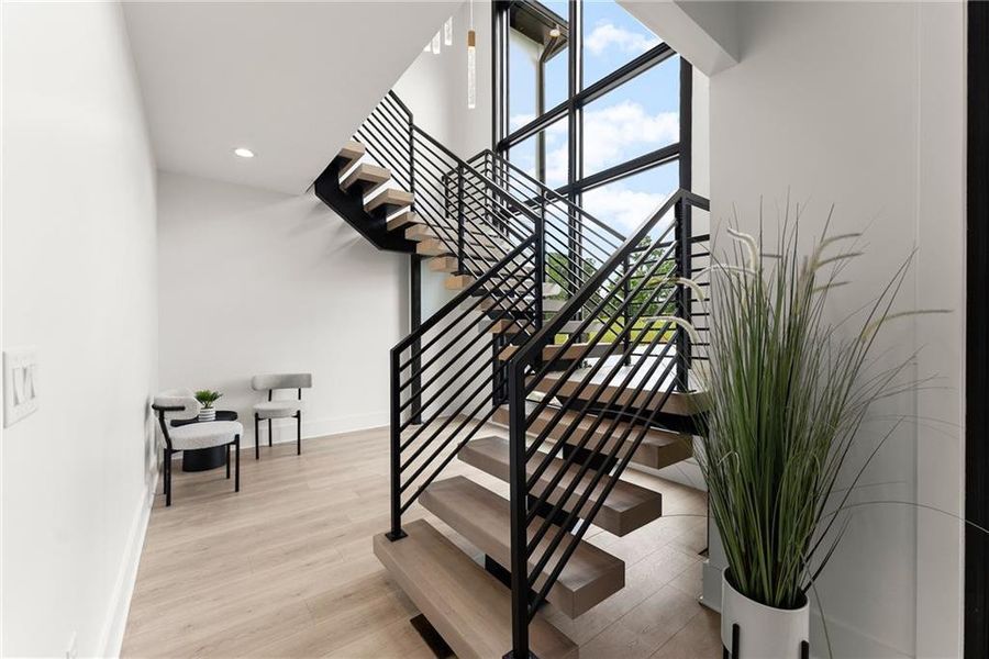 Furnished interior view inside a new home in , Hartwell (Image 4).