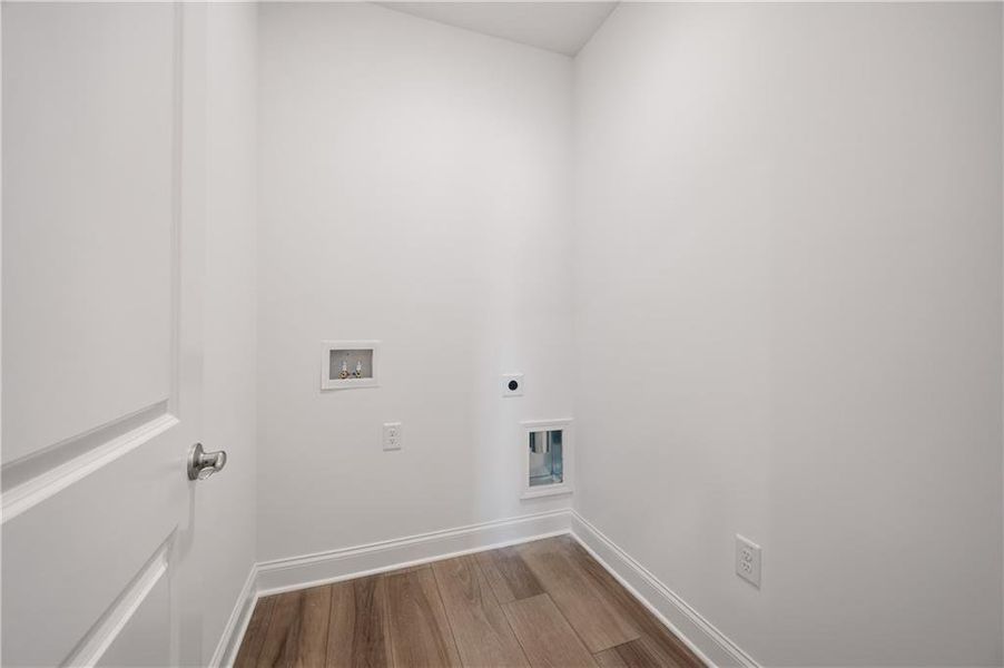 Spacious, unfurnished interior of a new home in , Cartersville (Image 22).