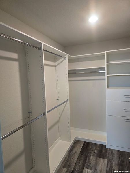 Spacious, unfurnished interior of a new home in Redbird Ranch, San Antonio (Image 23). Spacious, unfurnished interior of a new home in Redbird Ranch, San Antonio (Image 23).