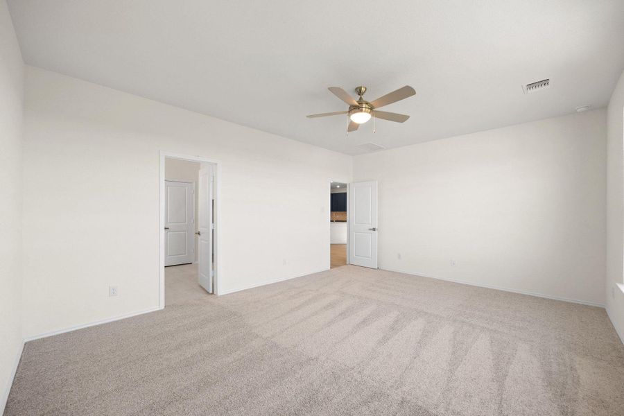 Spacious, unfurnished interior of a new home in Salerno - Classic Collection, Round Rock (Image 17). Spacious, unfurnished interior of a new home in Salerno - Classic Collection, Round Rock (Image 17).