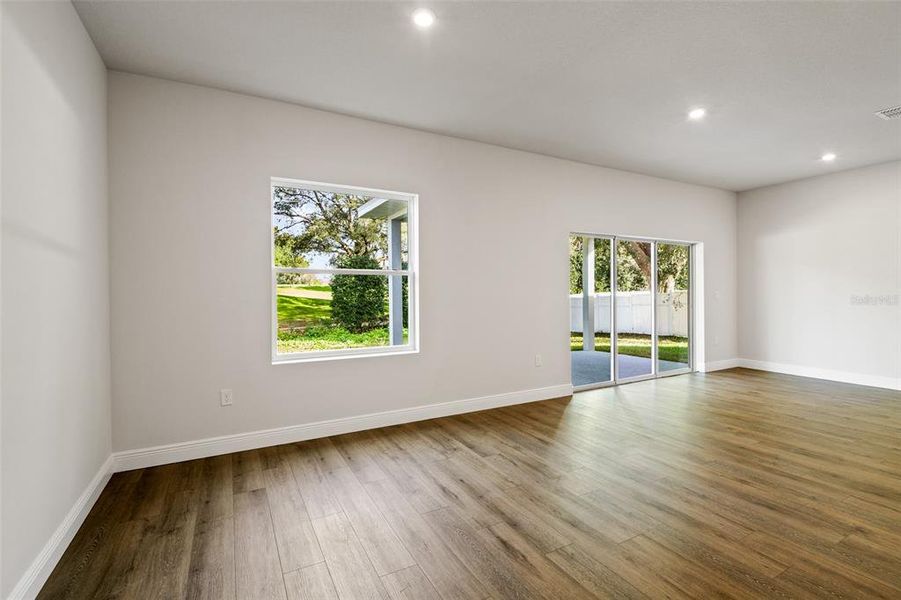 Spacious, unfurnished interior of a new home in SummerCrest, Ocala (Image 16).