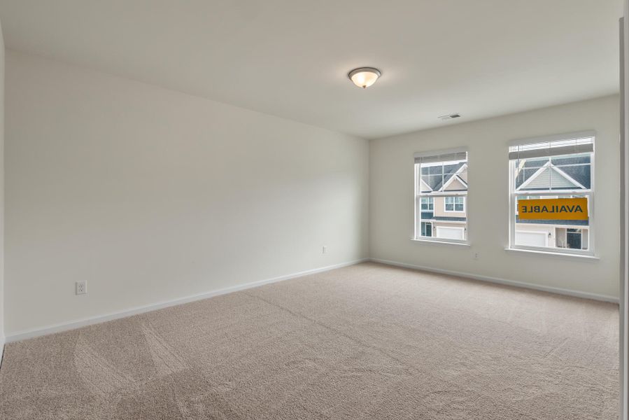 Spacious, unfurnished interior of a new home in The Landings at Montague, Goose Creek (Image 27).