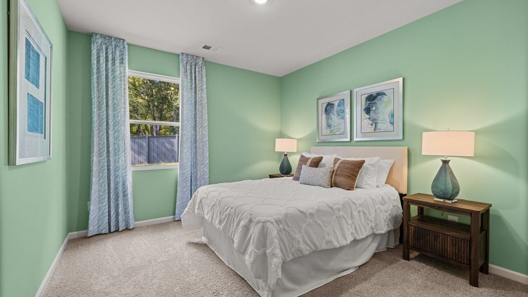 Representative furnished interior of a home built from the Halton by D.R. Horton in Jackson Landing, Jefferson (Image 37).
