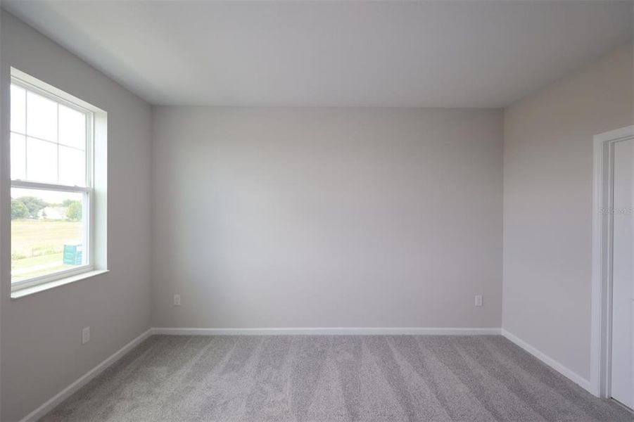 Spacious, unfurnished interior of a new home in Center Lake on the Park, St. Cloud (Image 22).