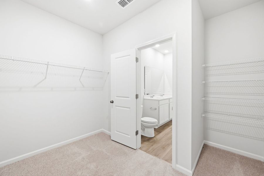 Spacious, unfurnished interior of a new home in Grand Arbor, Blythewood (Image 41). Spacious, unfurnished interior of a new home in Grand Arbor, Blythewood (Image 41).
