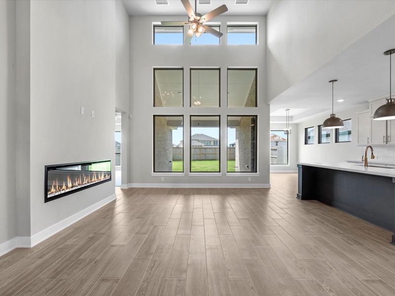 Representative image. Features, specifications, selections and colors may vary.