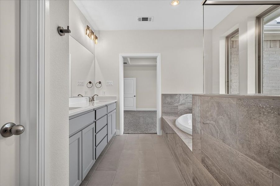 Furnished interior view inside a new home in Taylor Ranch, Springtown (Image 18).