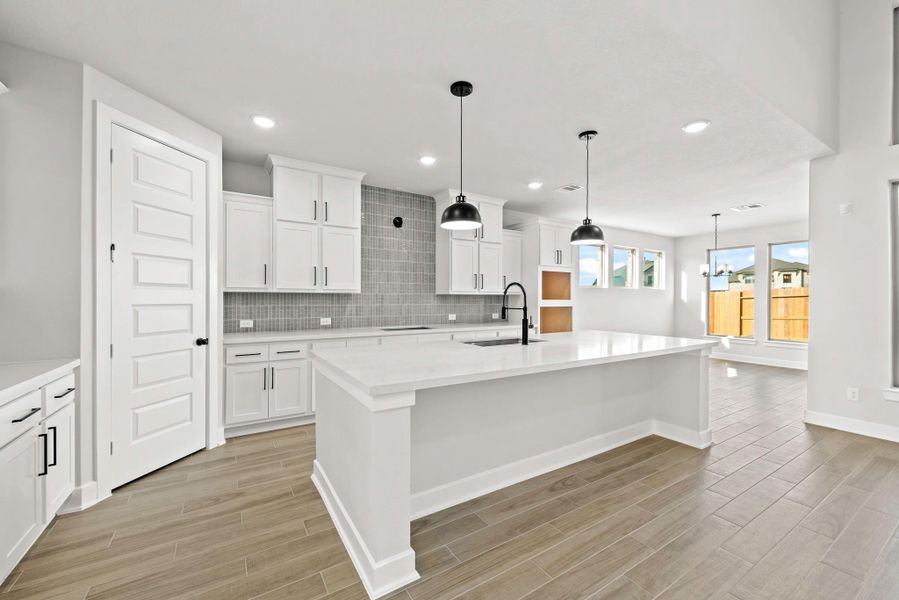 Representative image. Features, specifications, selections and colors may vary.