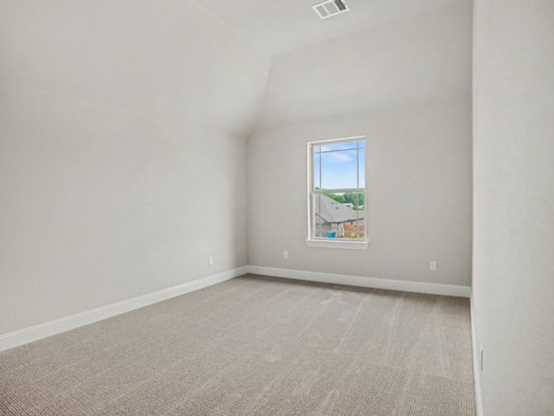 Spacious, unfurnished interior of a new home in Cole Crossing Estates, DeSoto (Image 24).
