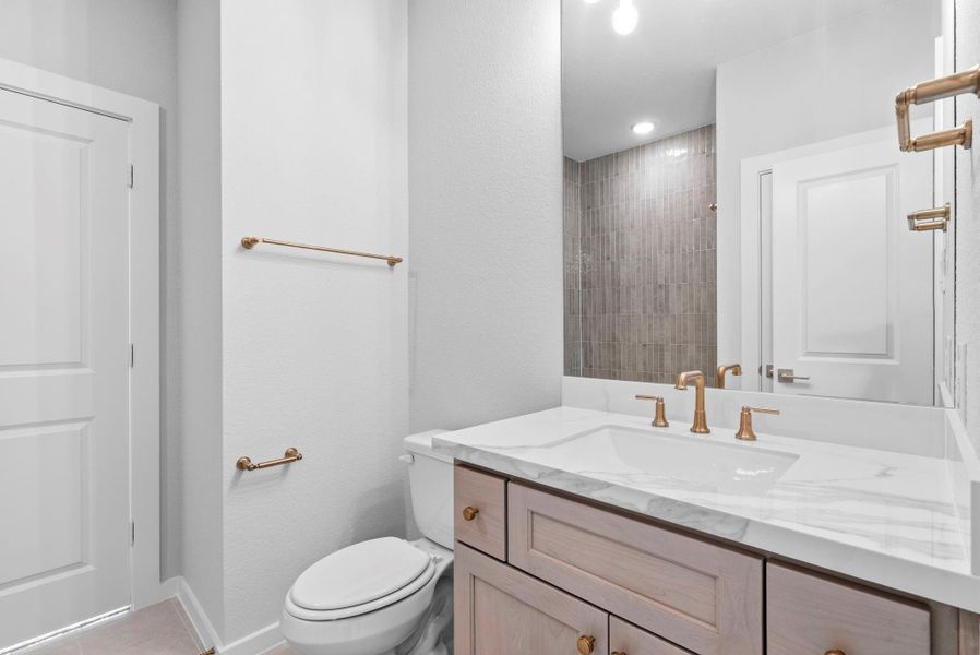 Furnished interior view inside a new home in COLTON - Fedrick Harris, Montgomery (Image 10).