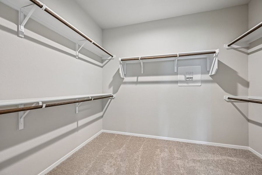 Spacious, unfurnished interior of a new home in Casetta Ranch, Kyle (Image 22).