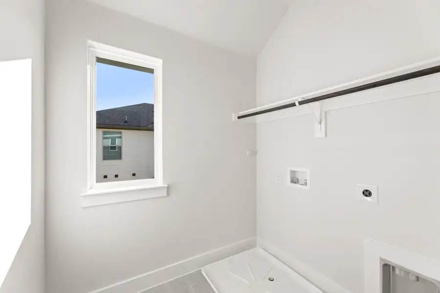 Spacious, unfurnished interior of a new home in Garden Collection at Harvest, Argyle (Image 26).