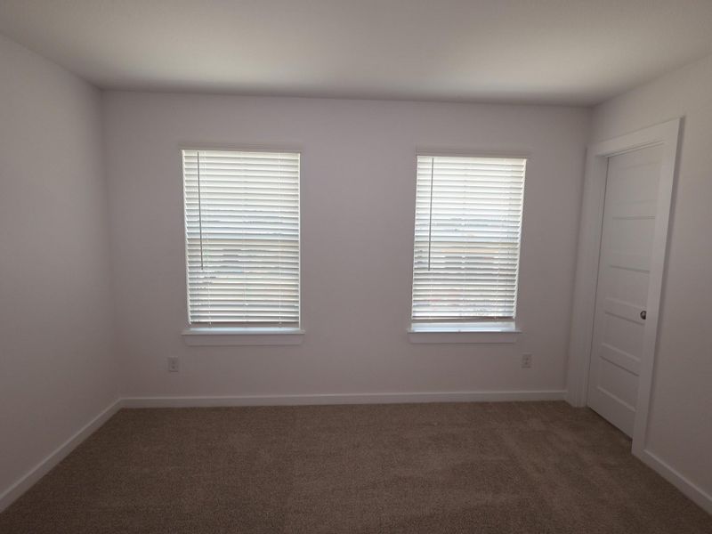 Spacious, unfurnished interior of a new home in Indian Springs, Crosby (Image 9).