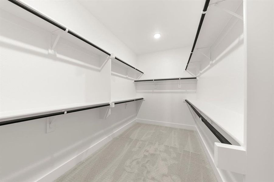 Spacious, unfurnished interior of a new home in Villages of Creekwood, Frisco (Image 25).