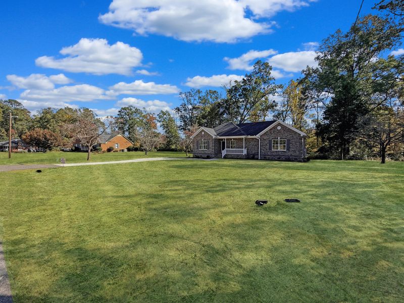 Image 33 of a home in . Image 33 of a home in .