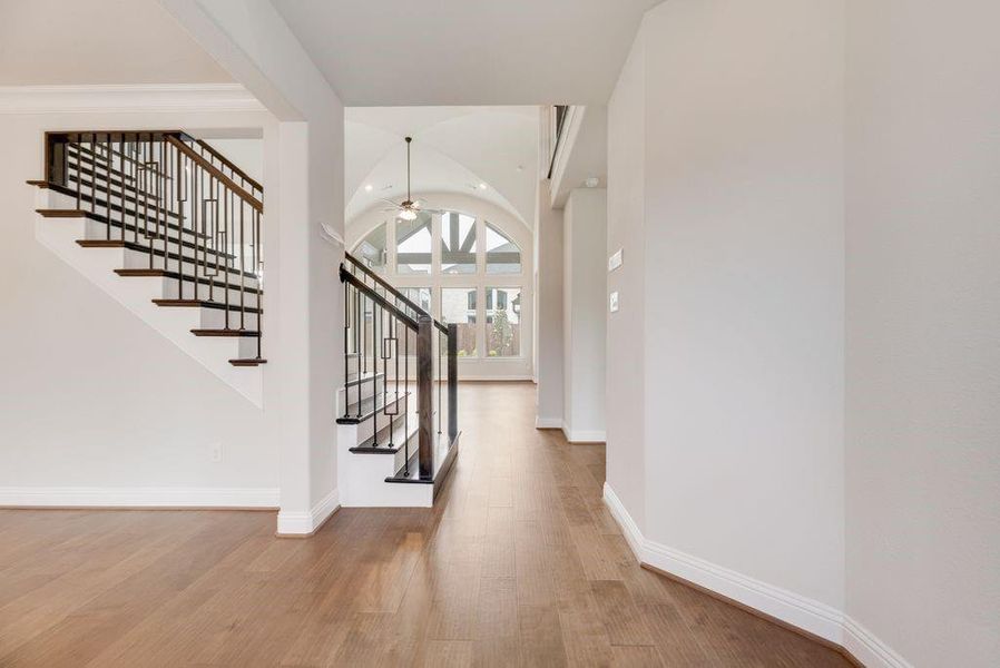 Spacious, unfurnished interior of a new home in Frisco Hills, Little Elm (Image 20).