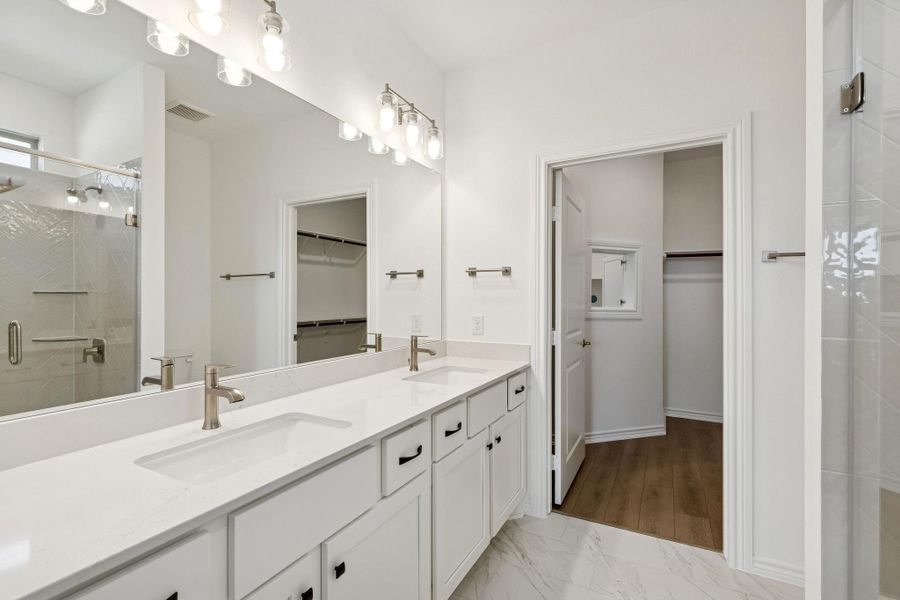 Furnished interior view inside a new home in Del Webb Fulshear, Fulshear (Image 8).