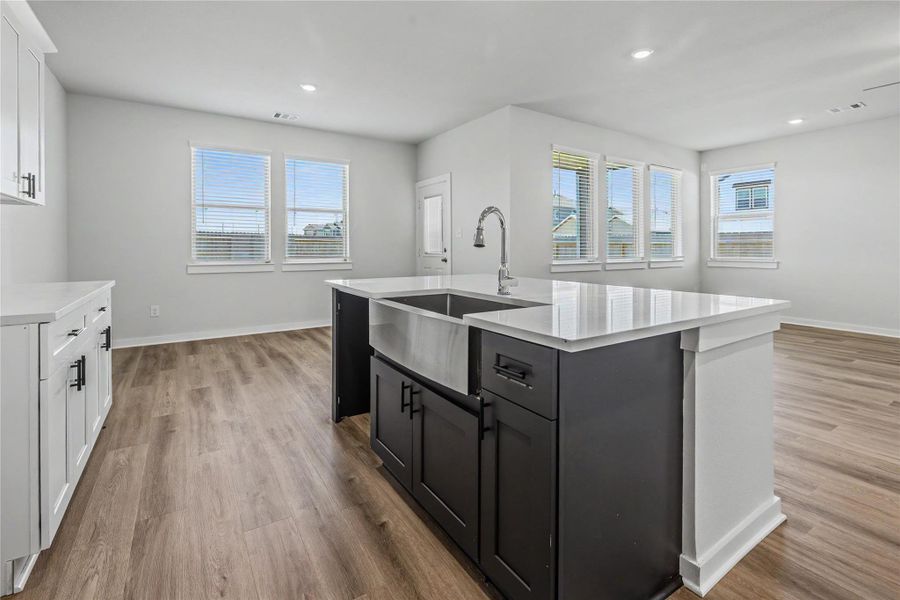 Furnished interior view inside a new home in Glendale Lakes, Rosharon (Image 5).