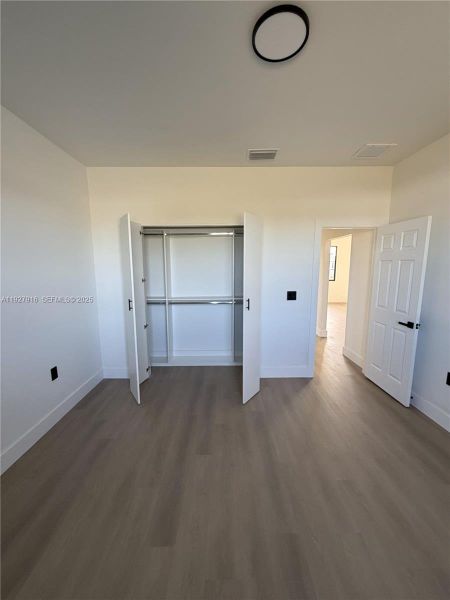 Spacious, unfurnished interior of a new home in , Labelle (Image 21).