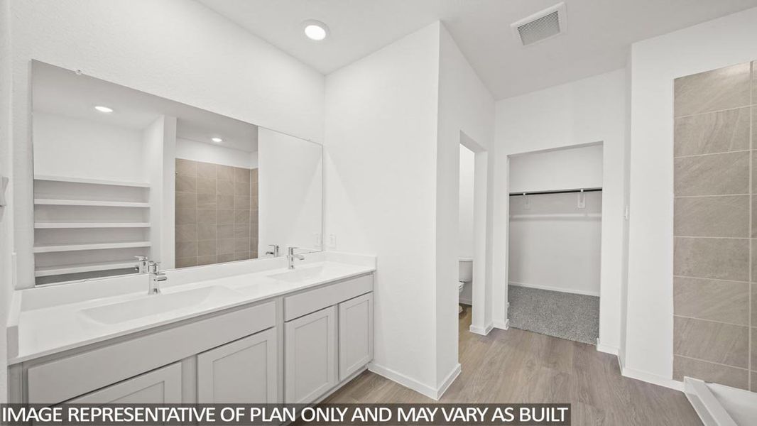 Representative furnished interior of a home built from the Plan X40M by D.R. Horton in Granger Pines, Conroe (Image 11).