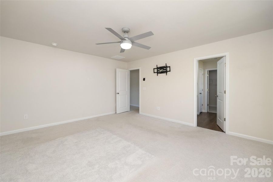 Large primary Bedroom