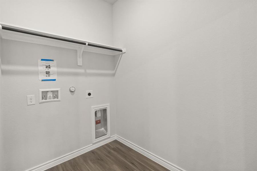 Spacious, unfurnished interior of a new home in Retreat at Fossil Creek, Fort Worth (Image 10). Spacious, unfurnished interior of a new home in Retreat at Fossil Creek, Fort Worth (Image 10).