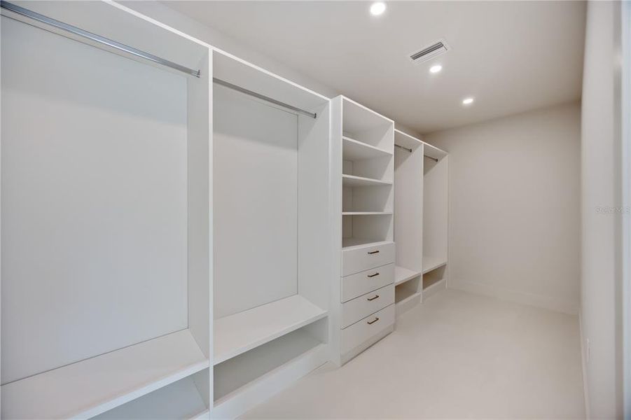 Furnished interior view inside a new home in , Sarasota (Image 59).