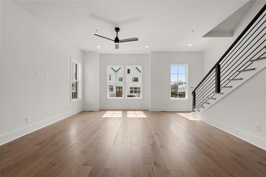 Spacious, unfurnished interior of a new home in , Alpharetta (Image 23).