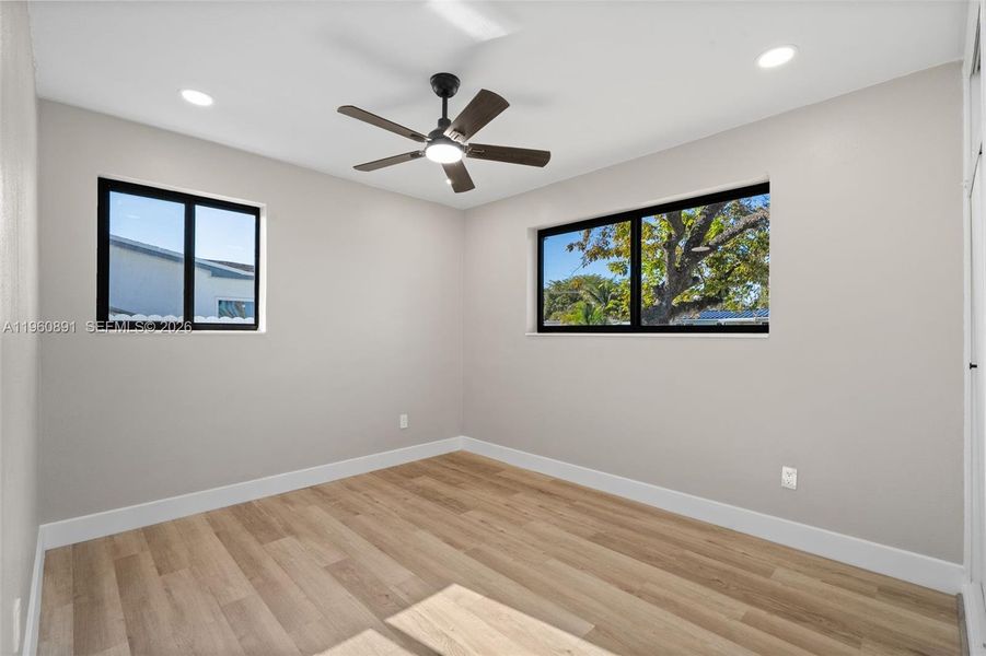 Spacious, unfurnished interior of a new home in , Cutler Bay (Image 24).