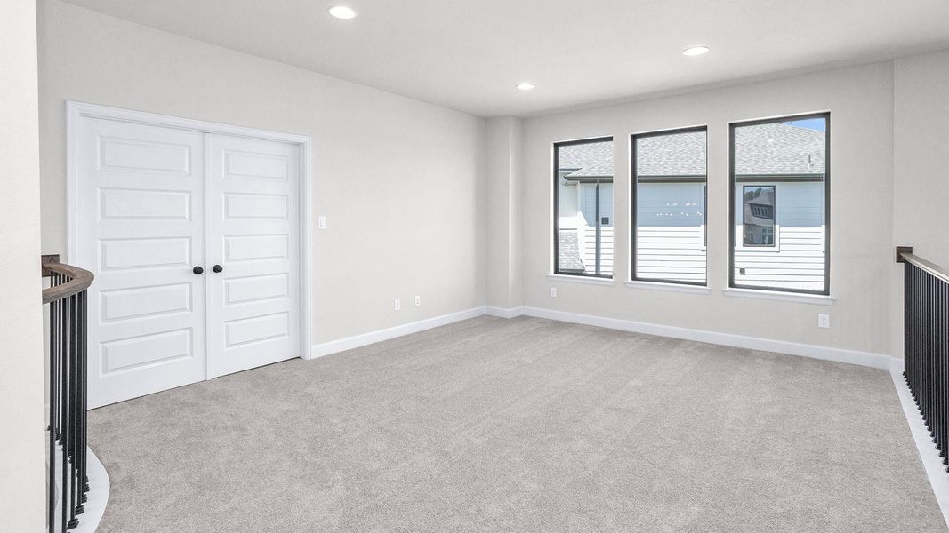 Spacious, unfurnished interior of a new home in Artavia, Conroe (Image 7).
