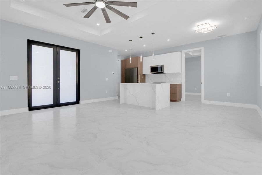 Spacious, unfurnished interior of a new home in , Lehigh Acres (Image 26).