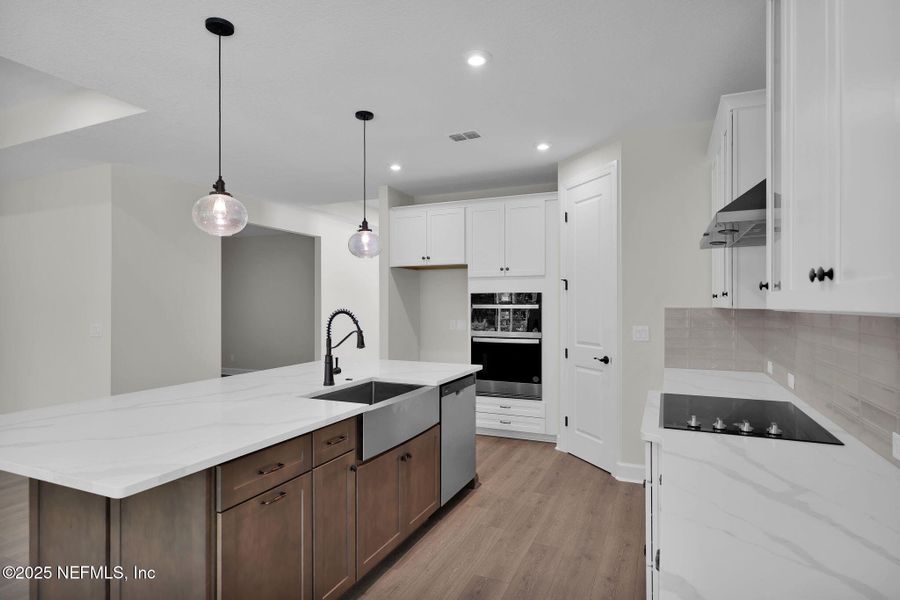 Furnished interior view inside a new home in Creighton Pointe, Fleming Island (Image 13). Furnished interior view inside a new home in Creighton Pointe, Fleming Island (Image 13).