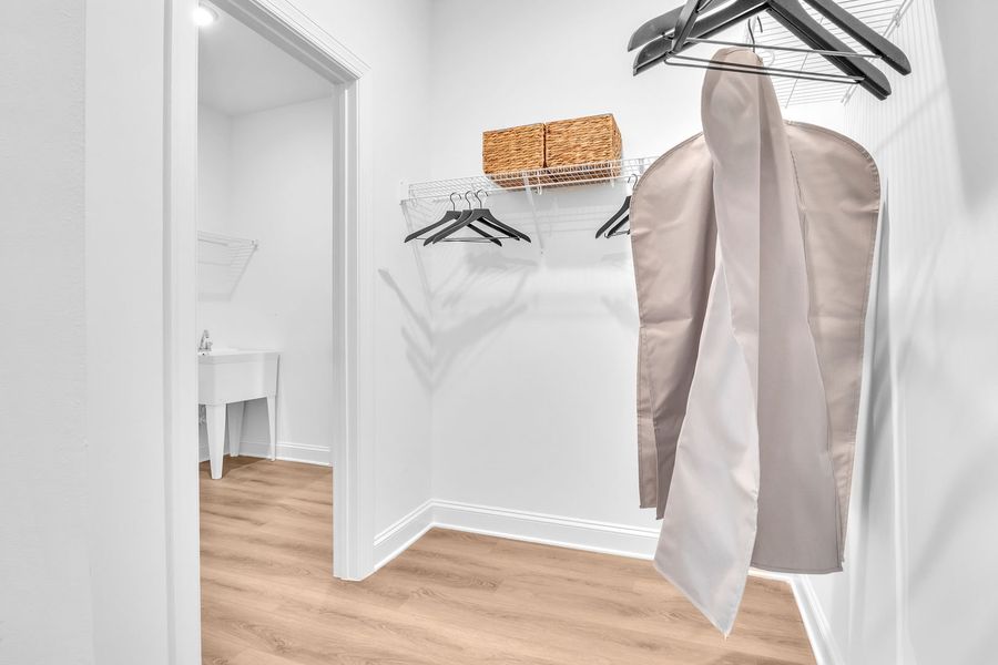 Walk in Closet