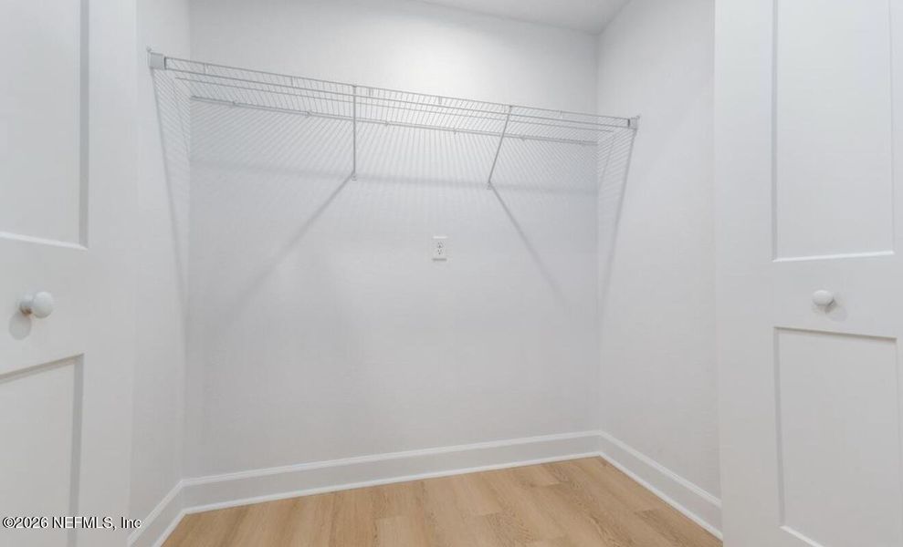 Spacious, unfurnished interior of a new home in , Keystone Heights (Image 4).